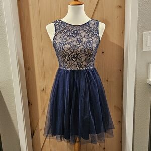 Lacy blue semi-formal Forever 21 dress (S)
